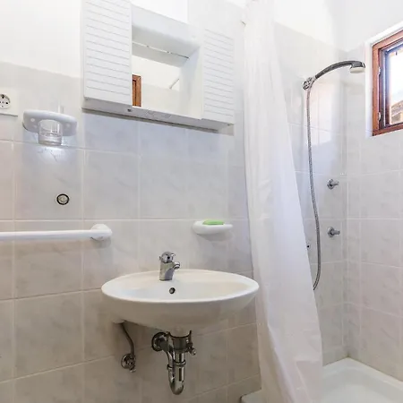 Apartment Amazing In With Kitchen Pavicini